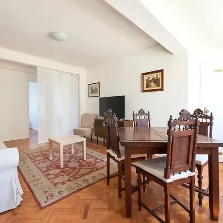 Sofimar Airport Apartment *