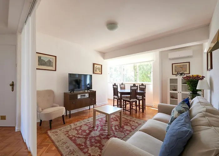 Sofimar Airport Apartment Lisbon